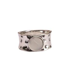 Silvered Hammered Metal Thick Band Ring with Translucent Round Stone